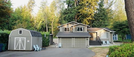 This peaceful hideaway is at the end of a long driveway.