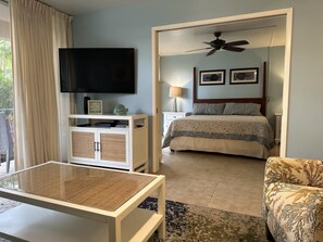 Living rm looking into Bedroom