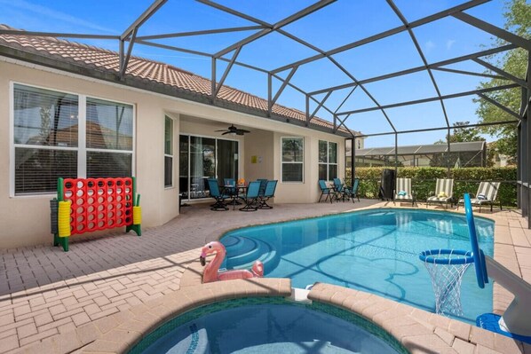 swimming pool