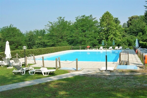 Holiday Home Swimming Pool