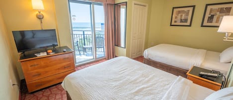2 Beds in Bedroom with View of Ocean