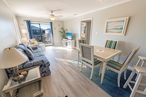 Large Living/Dining Room Area, Beautifully Decorate