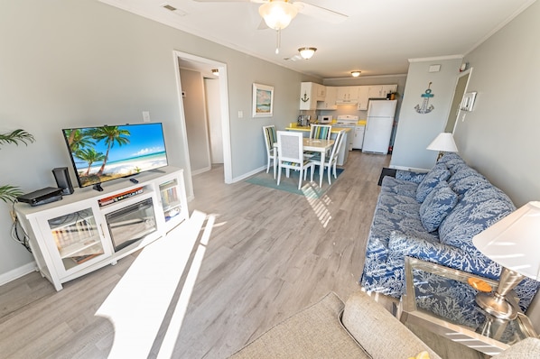 Large Living/Dining Room Area, Beautifully Decorate