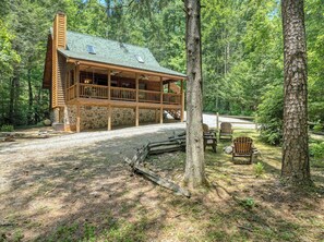 Lots of parking available around the cabin.