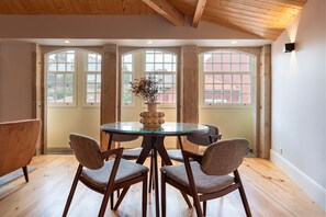 This dining area provides the ideal backdrop for memorable culinary experiences and meaningful moments shared with friends and loved ones.