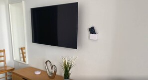 Smart tv and free wifi