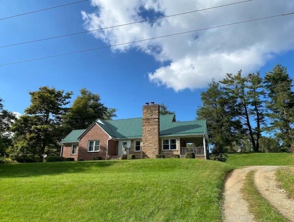 Front of the house 