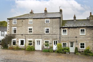 Penny Pot Cottage, Middleham: This is the perfect cottage for a romantic weekend in the Yorkshire Dales