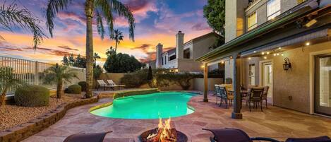 Front-row sunsets, pool, fire pit, luxury. 