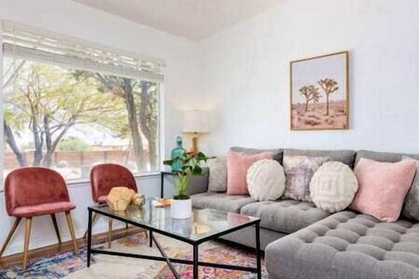 Living room (1)