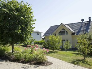 gepflegter Hof