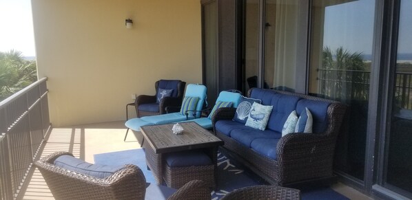 balcony furniture