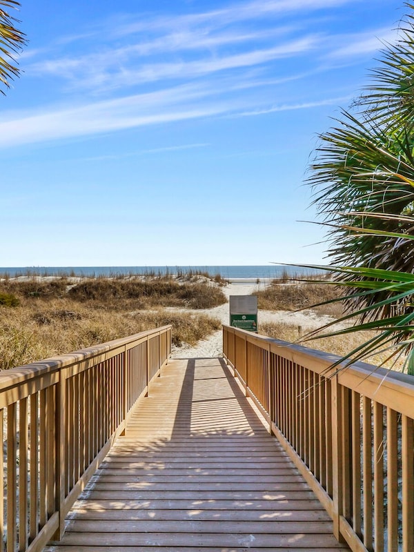 401 Captains Walk | Complex Amenities - 401 Captains Walk | Complex Amenities