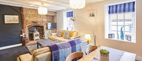 Dotty's Coastal Retreat, Staithes - Host & Stay