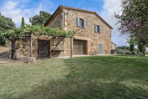 Autumn, Building Exterior, Garden, Spring, Summer