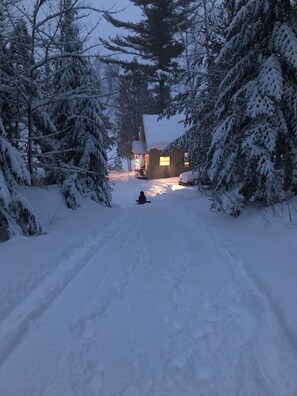 Skidåkning och snöaktiviteter