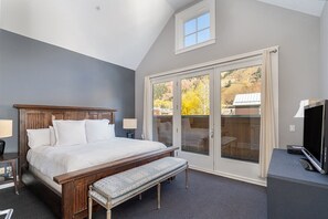 The Primary Suite, located on the fourth level, features bright light, high ceilings, ensuite bathroom and mini deck located right off the bedroom.