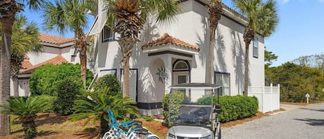4 bikes and 6 passenger golf cart included