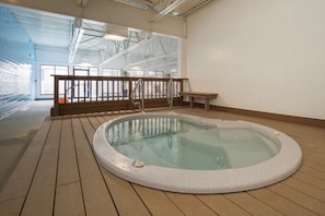 Shared Hot Tub at Snowblaze Clubhouse