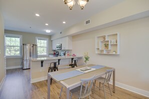 Dining Area | Kitchen | Cooking Basics