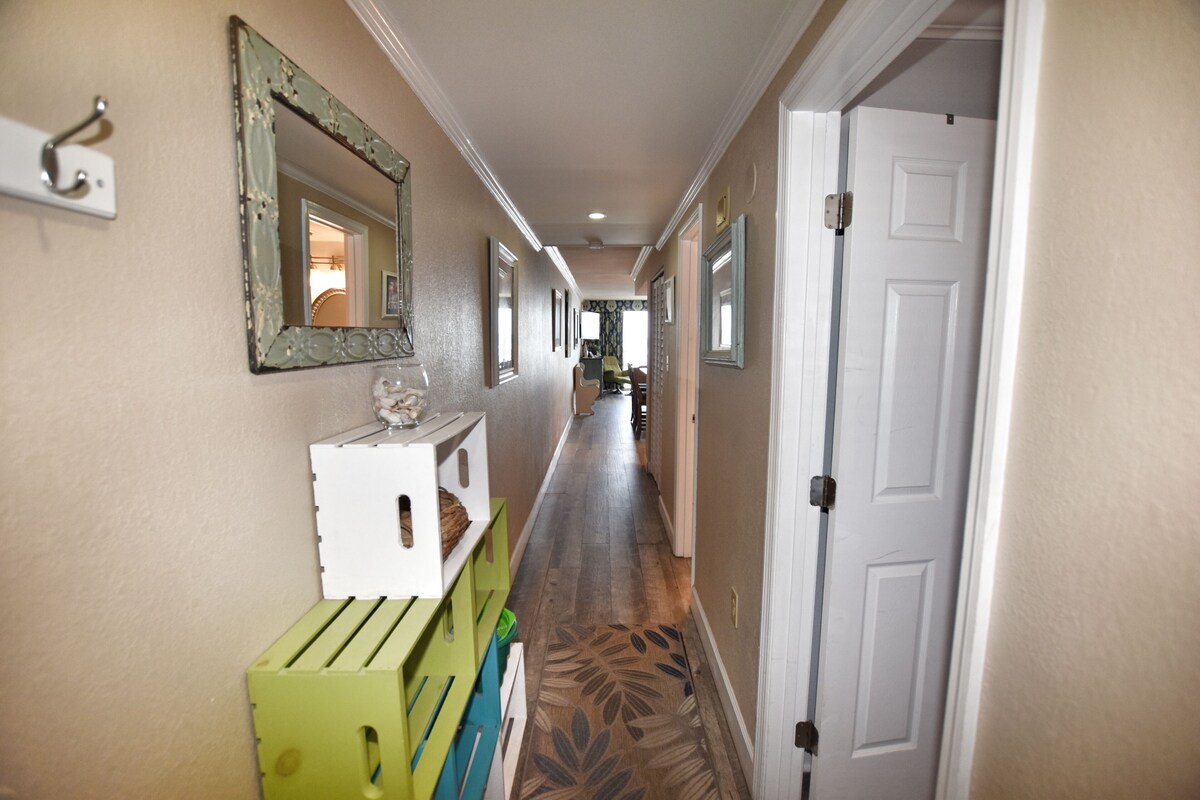 Oceanfront 1bed/2bath-Water’s Edge Resort-309 Indoor/Outdoor Pool & Hot Tub