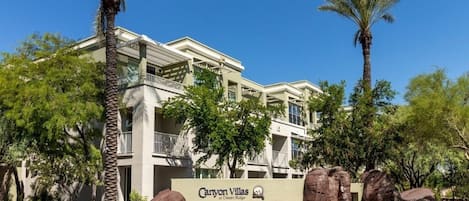 01Mariott's Canyon Villas_2250_51.jpg