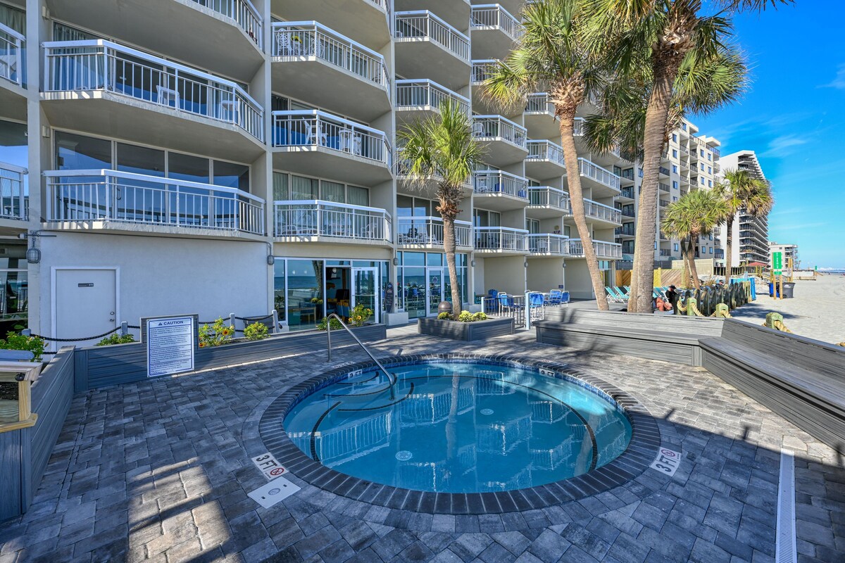 Oceanfront 1bed/2bath-Water’s Edge Resort-1109 Indoor/Outdoor Pool & Hot Tub