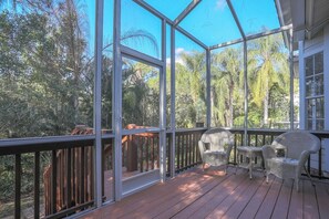 Screened-In Patio