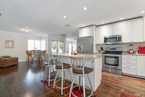 Breakfast Bar
