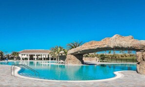 Community Resort Style Pool