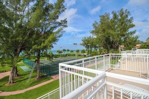 The balcony and the tennis view