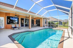 Screened-In pool