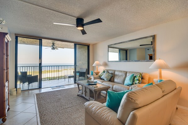 Clearwater Vacation Rental | 2BR | 2BA | 1,427 Sq Ft | Step-Free Access
