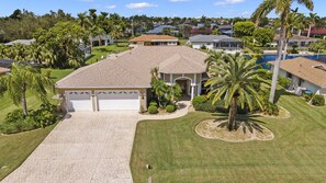 Aerial view Front of house