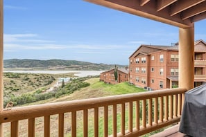 The balcony boasts some stunning views overlooking the Jordanelle Reservoir and the Wasatch mountain range.