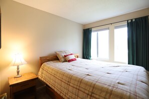 Master Bedroom in Waterville Condo