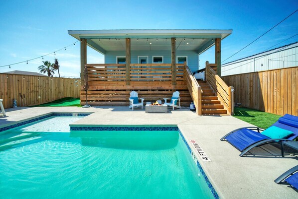 Welcome to Whatabeach!