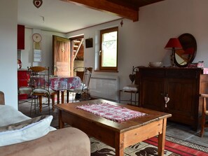 Appartement dans Chalet La Louise Salon Châtel 2