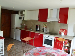 Appartement dans Chalet La Louise Cuisine Châtel
