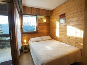 Résidence YETI 2 Studio N°178 Lit double Châtel