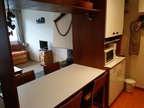Appartement 504 Résidence Les Rhododendrons, Cuisine, Châtel Télésiège