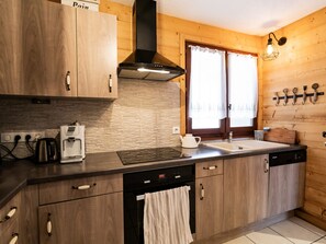 Résidence Alpina, Appartement n°8, Cuisine, Châtel Portes du Soleil