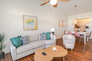 St. Augustine Beach Rentals Living Room