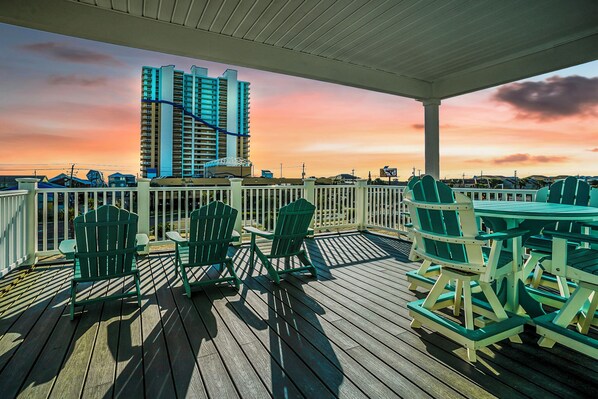 Enjoy the panoramic view!
