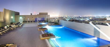 Your view of the city poolside 