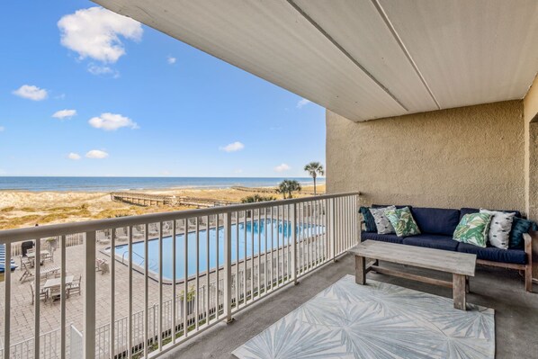 219 Private Oceanfront Balcony