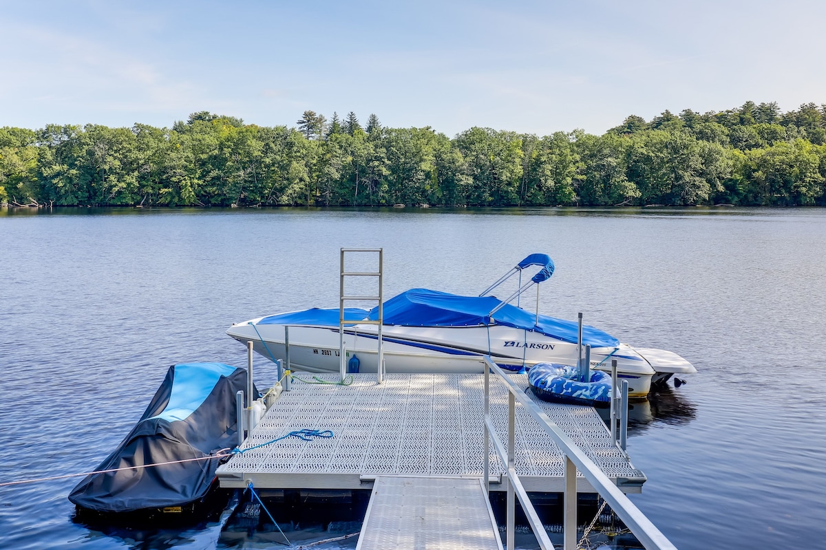 Riverfront New Hampshire Cottage w/ Boat Dock