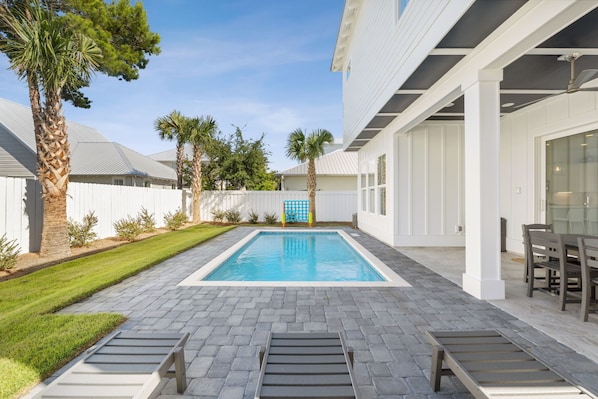 Spacious pool area