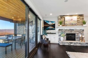 Large Sliding Glass Doors to Enjoy the Views from the Living Room