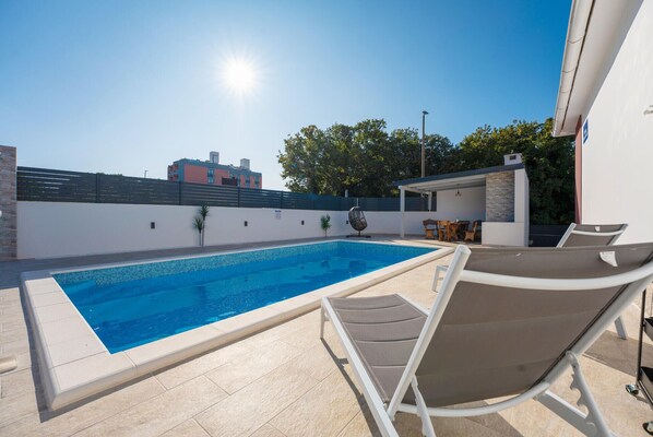 pool
